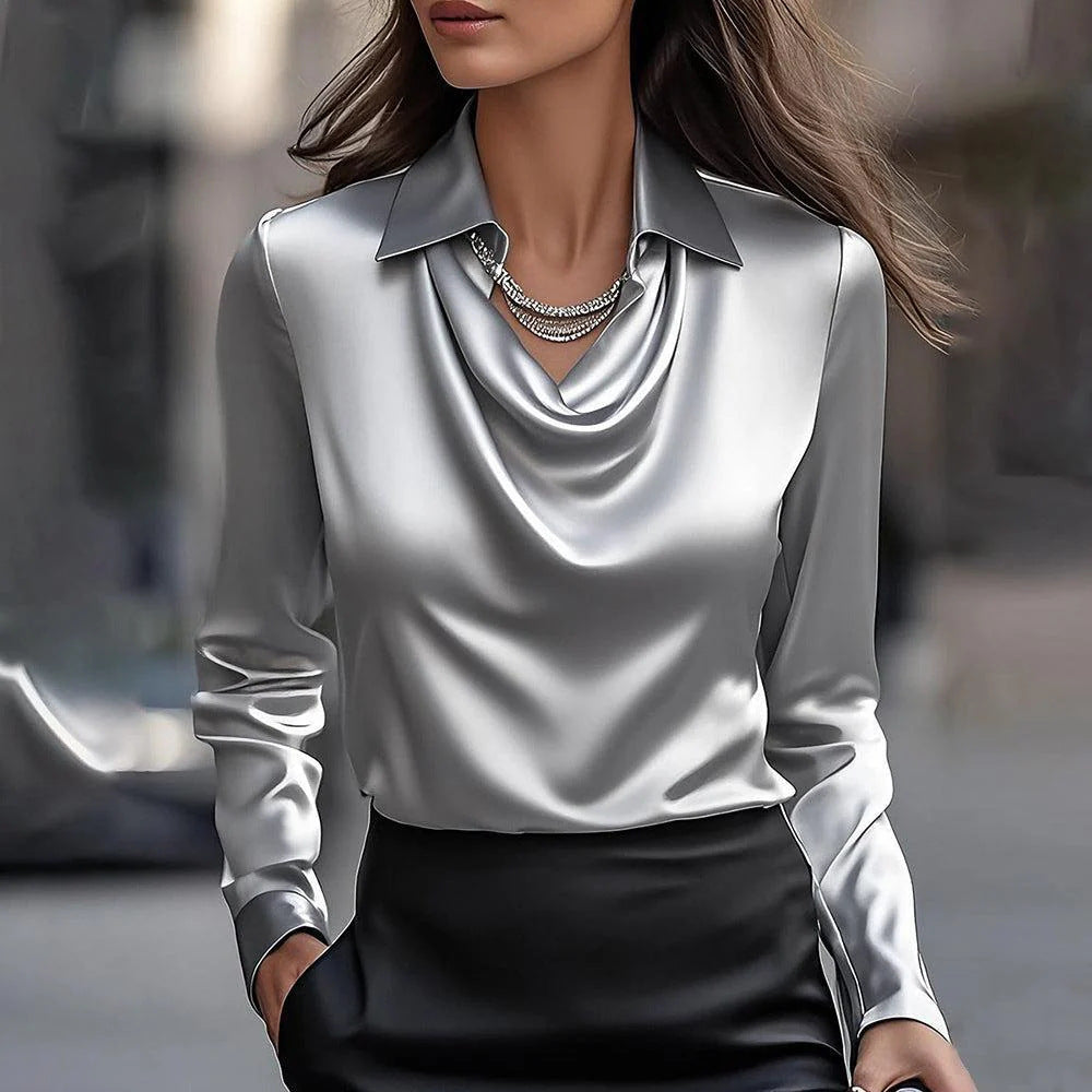 SIGNY ™  | Elegant bluse med drapert hals