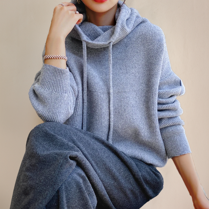 LIA ™ | Elegant genser med høy hals